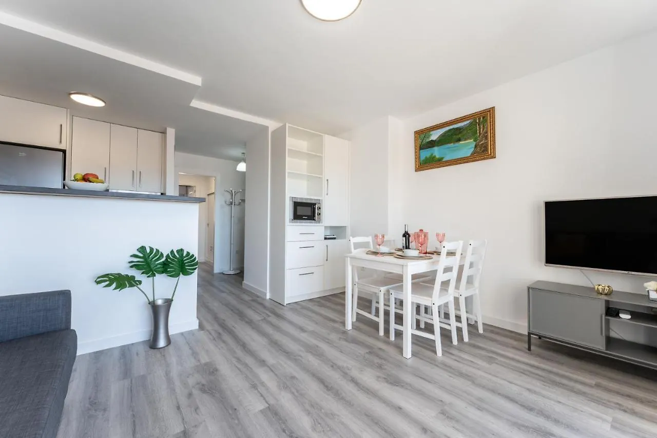 Apartment Malagasuite Myramar Oasis Benalmadena Spain
